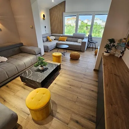 بيت للعطل Pool House Near *