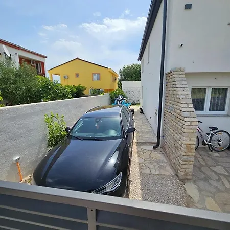 Pool House Near *